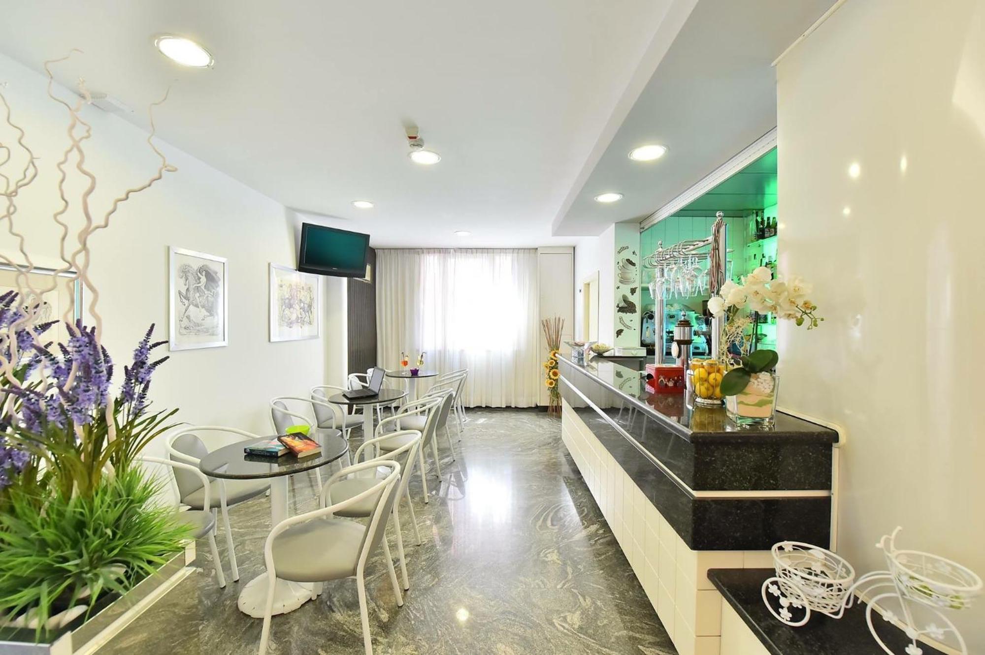Hotel Della Motta Беллария-Иджеа-Марина Экстерьер фото