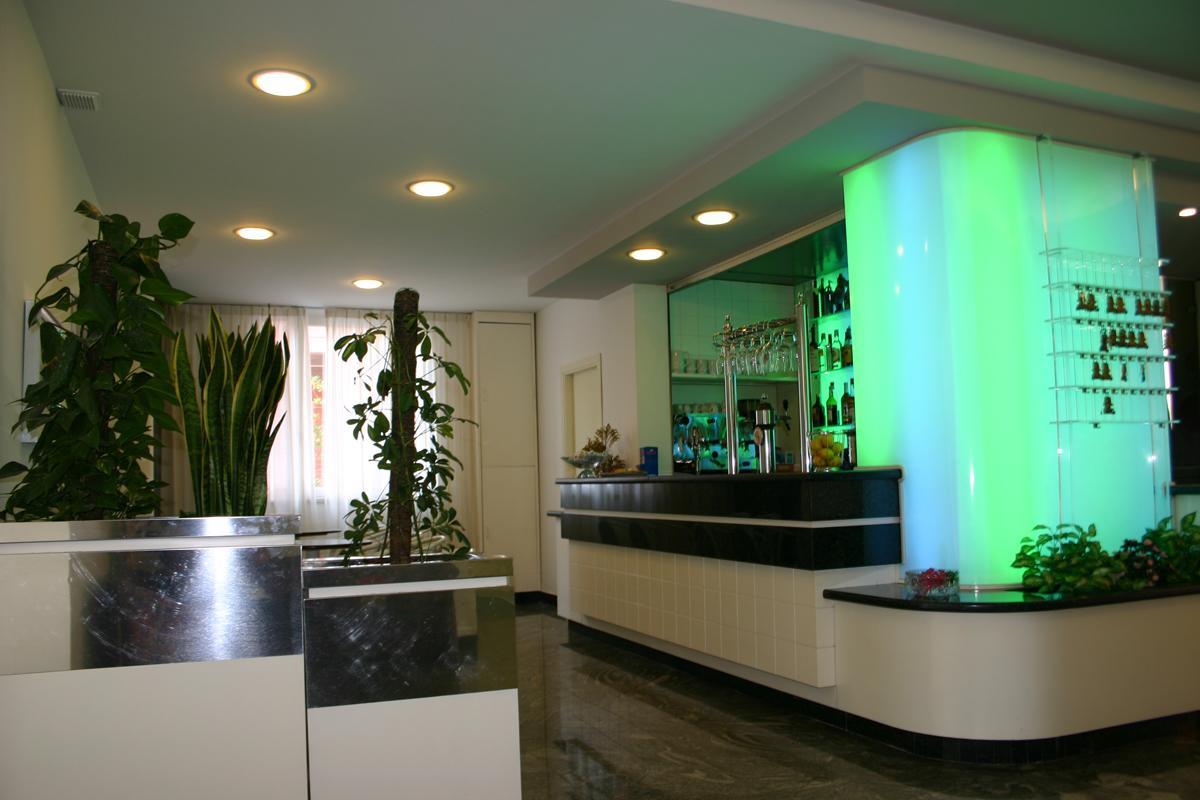 Hotel Della Motta Беллария-Иджеа-Марина Экстерьер фото
