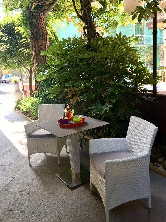 Hotel Della Motta Беллария-Иджеа-Марина Экстерьер фото