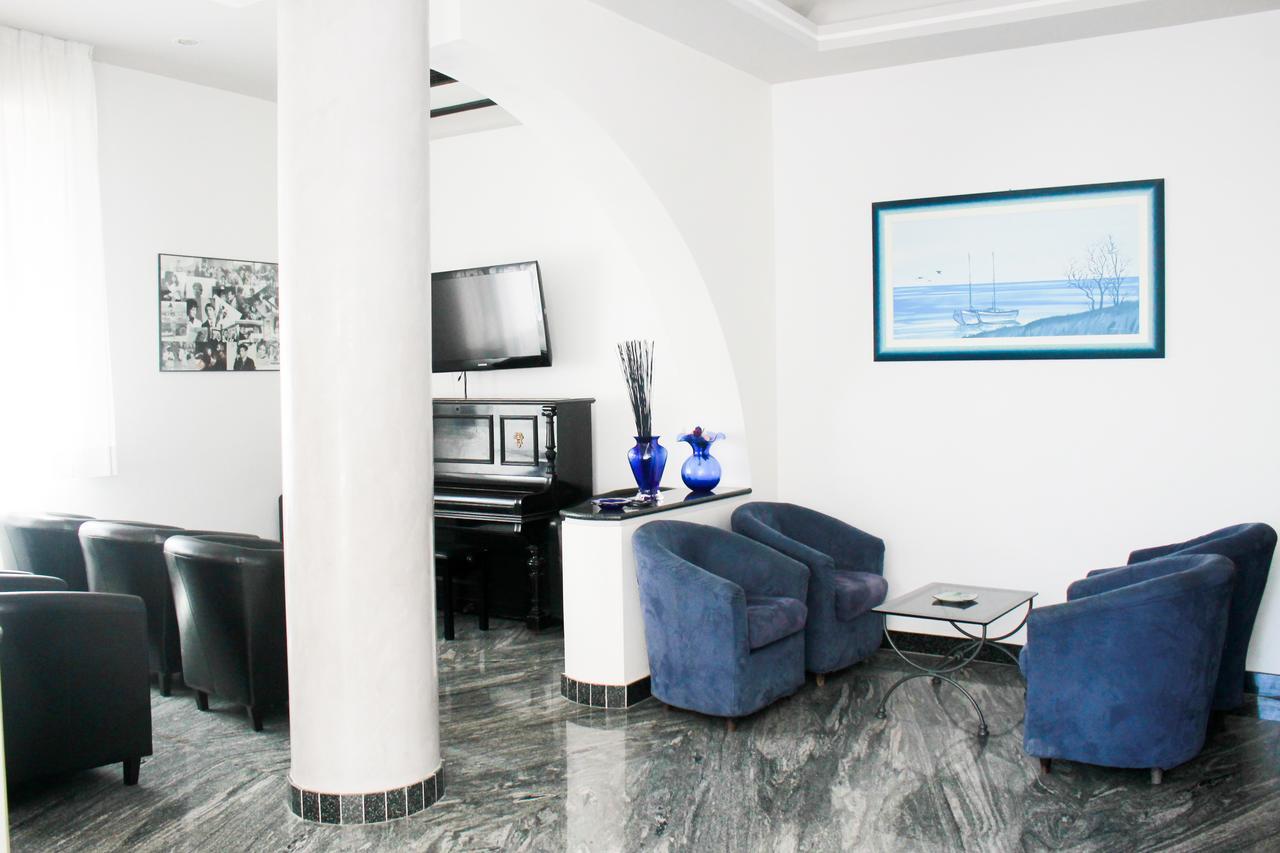 Hotel Della Motta Беллария-Иджеа-Марина Экстерьер фото